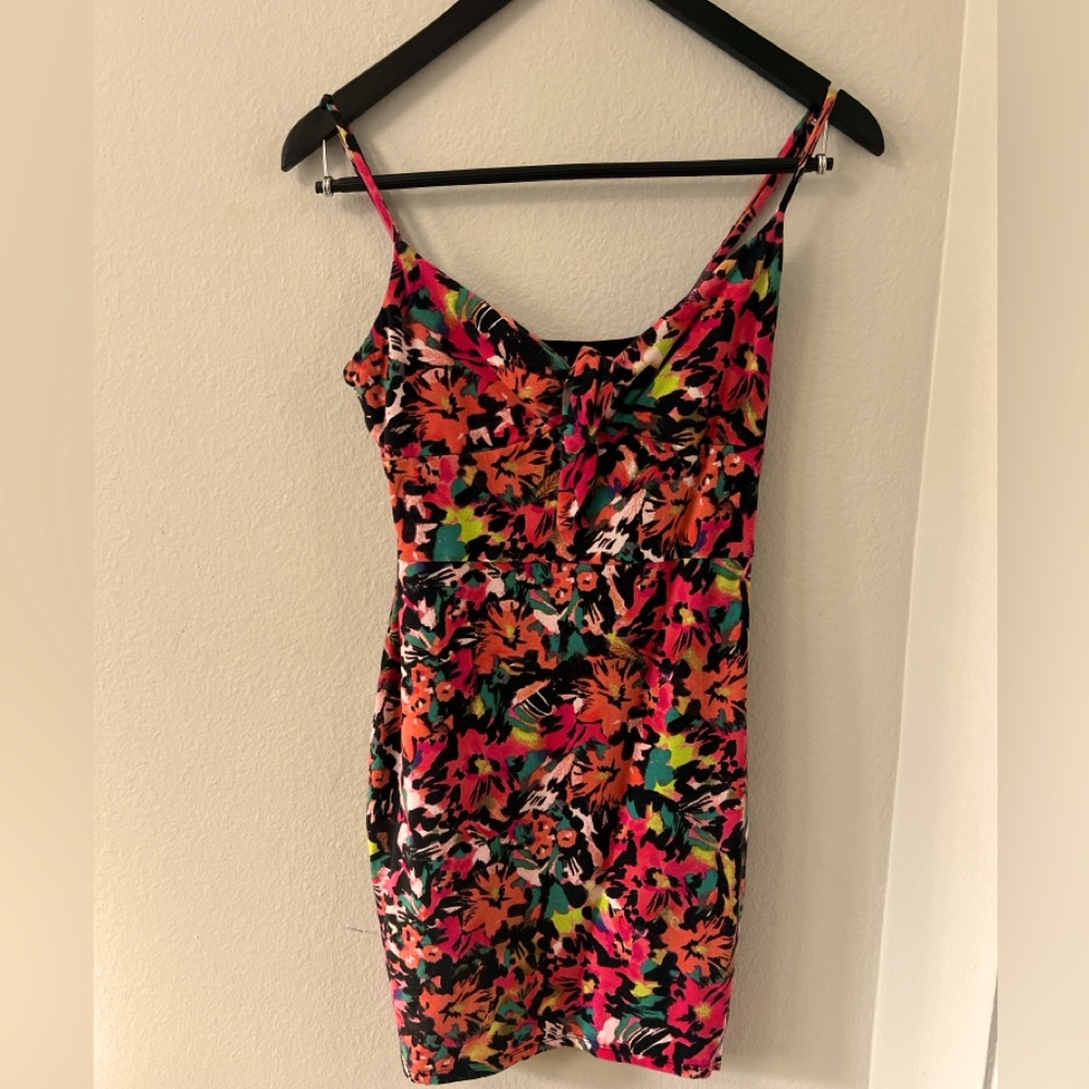 Guess body con flower midi dress